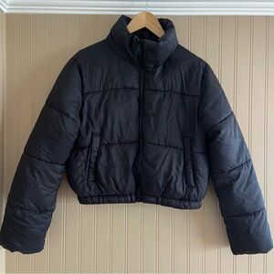 Ambiance Outerwear Black Cropped Puffer Jacker Women’s Size Medium